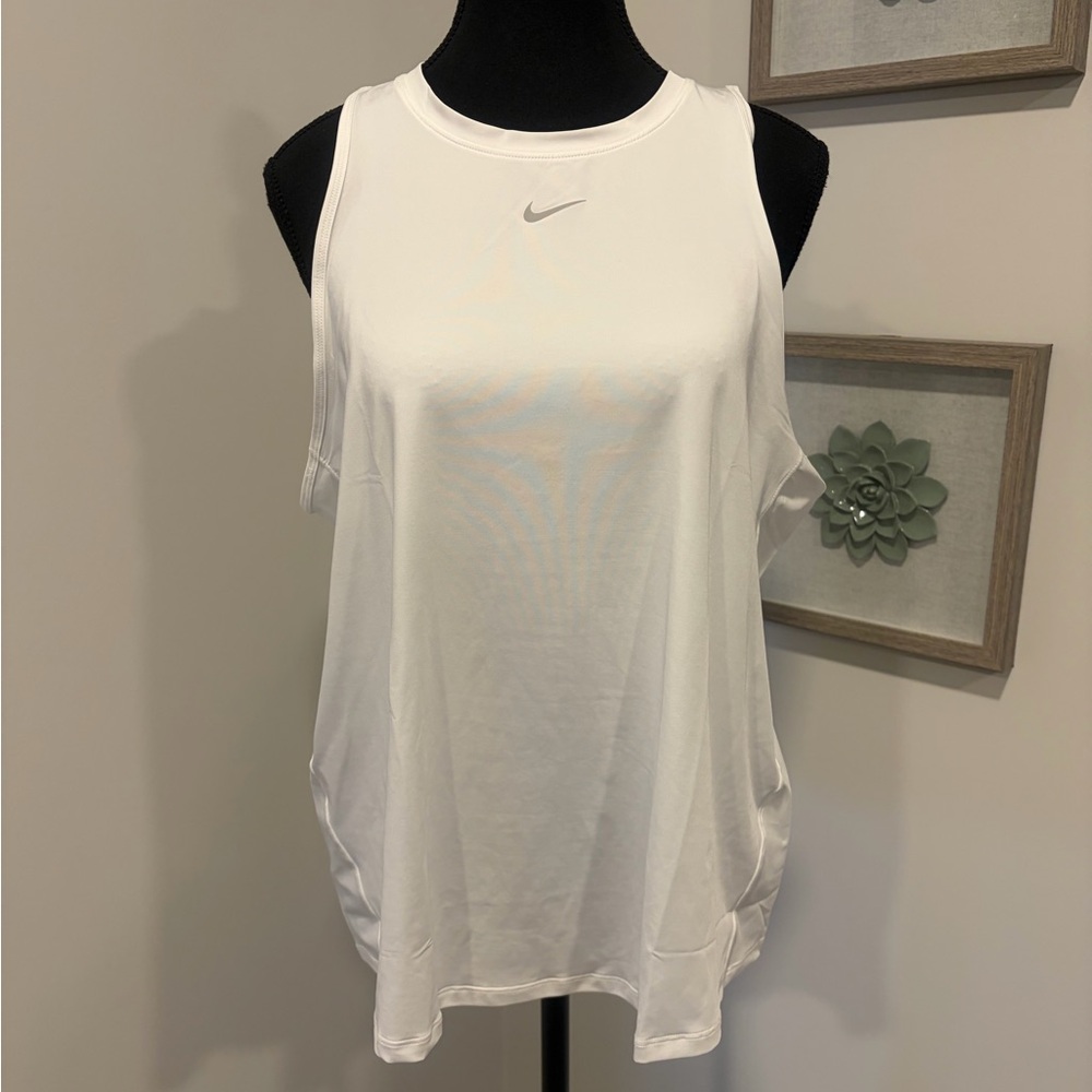 Nike Women's White Dri-Fit Sleeveless Muscle Tank Top NWT!